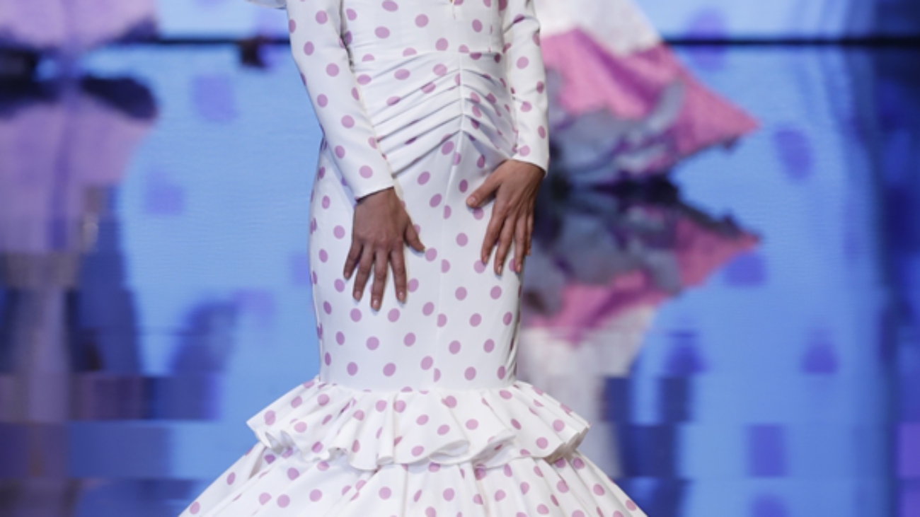 Vestido flamenca liso sin mangas volante recogido - basicos life style